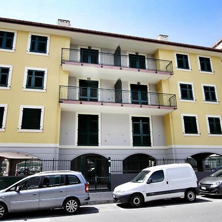 Macaia Apartment Лаваня Екстериор снимка